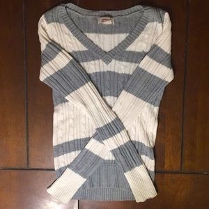 V-Neck Laced Sweater